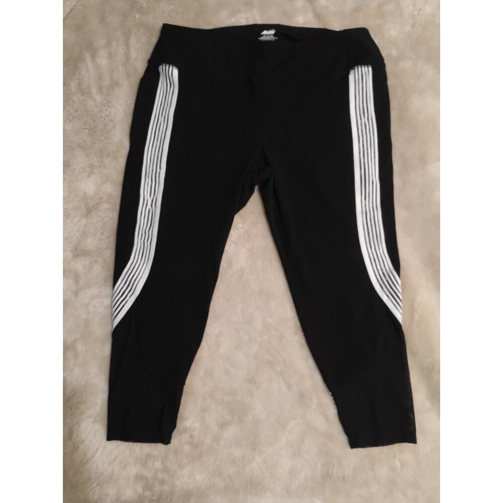 Ava 3XL 22 Capri Leggings White Stripe